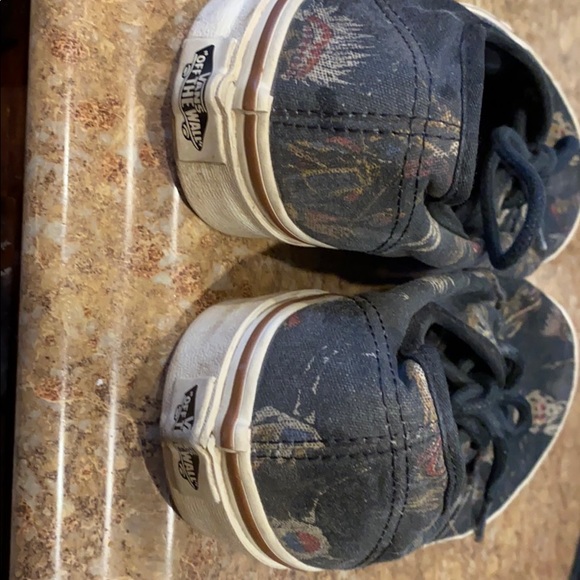 Vans - Picture 4 of 5